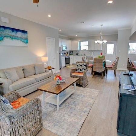 Yellow Beach Haven, Decks, Views, Mere Steps To Sand Galveston Esterno foto