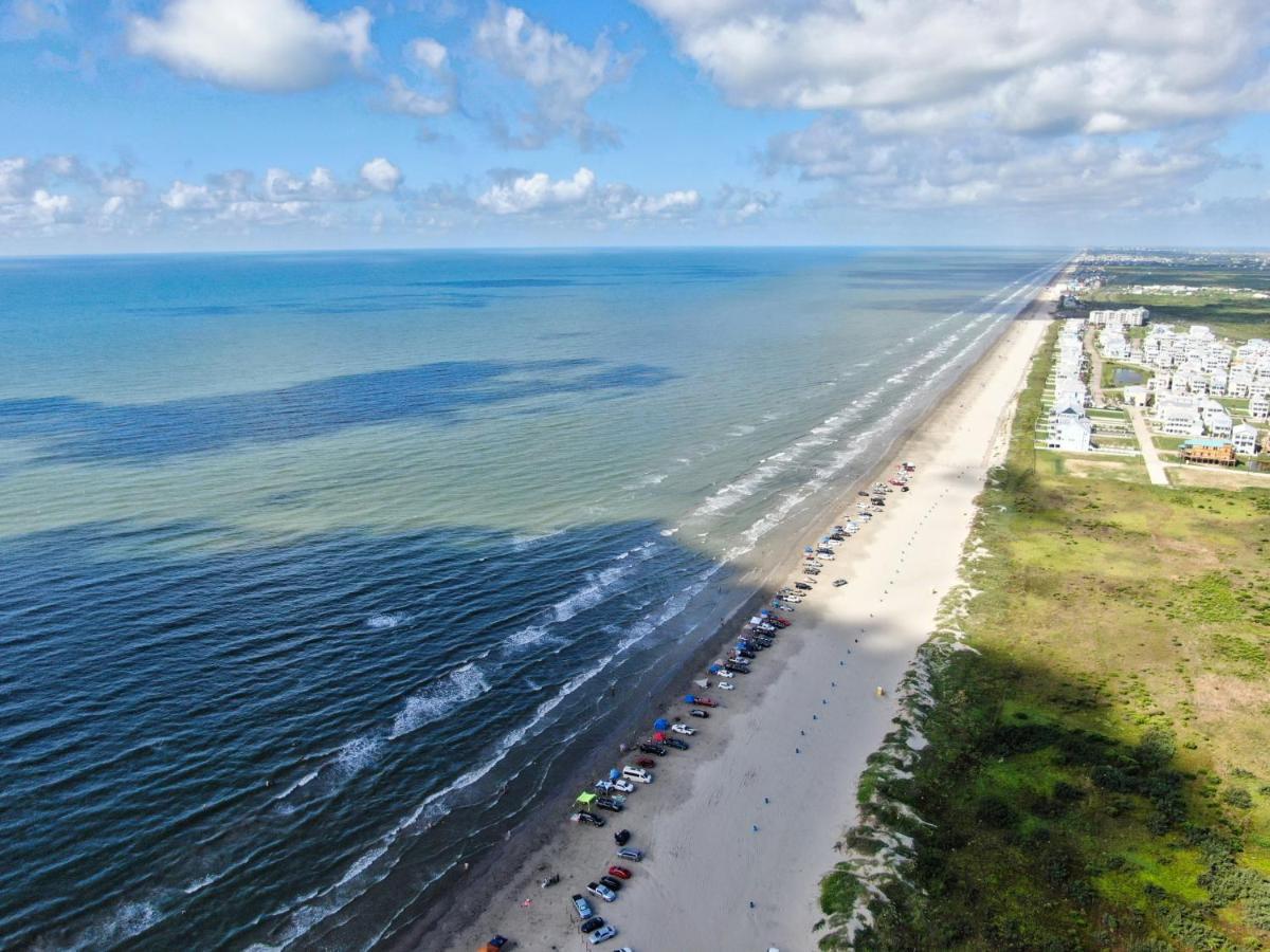 Yellow Beach Haven, Decks, Views, Mere Steps To Sand Galveston Esterno foto