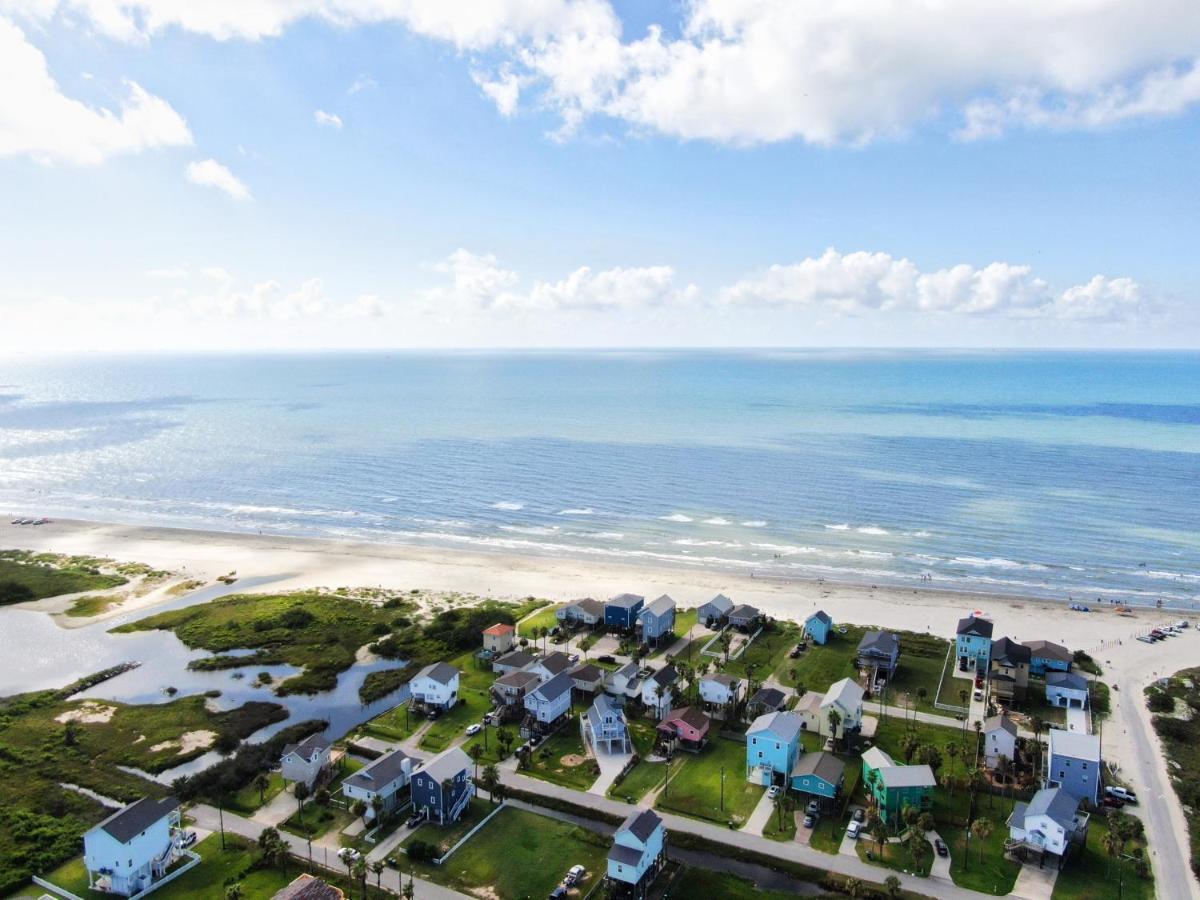 Yellow Beach Haven, Decks, Views, Mere Steps To Sand Galveston Esterno foto